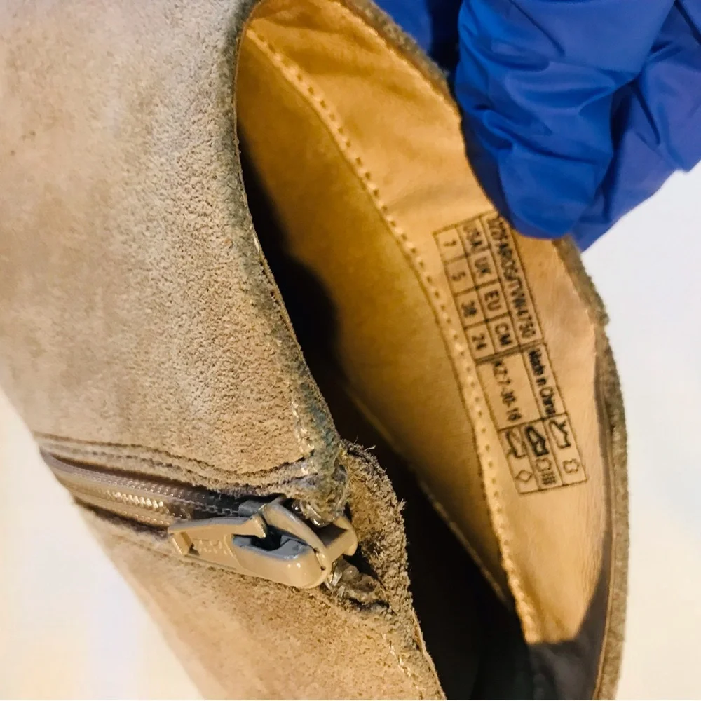 Vionic suede boots